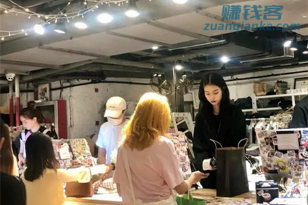 半天班3500急招店员(骗人的大家千万别信)